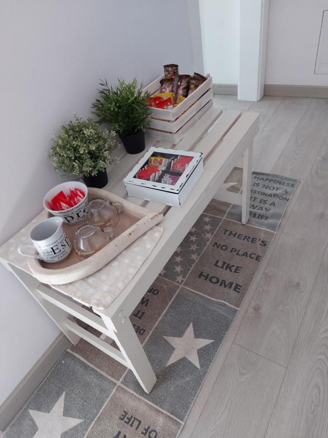 La Pineta - Delightful Small Apartment Near The City Center ラクイラ エクステリア 写真