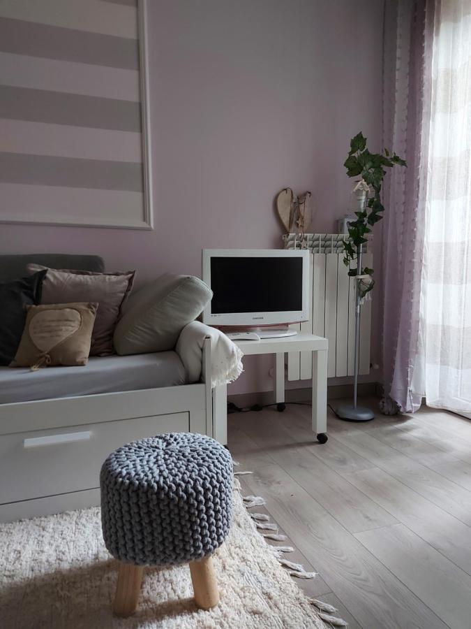 La Pineta - Delightful Small Apartment Near The City Center ラクイラ エクステリア 写真