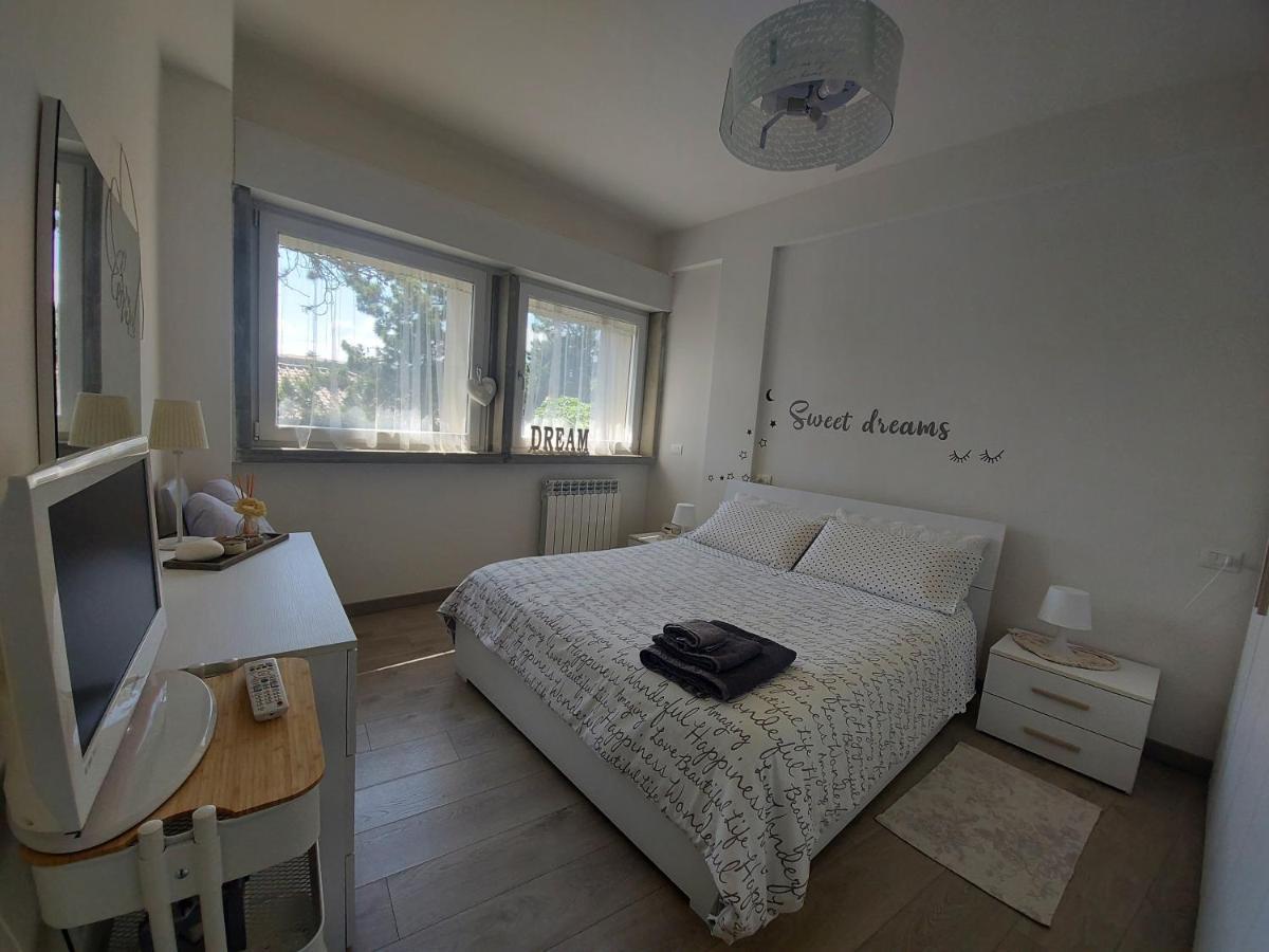 La Pineta - Delightful Small Apartment Near The City Center ラクイラ エクステリア 写真